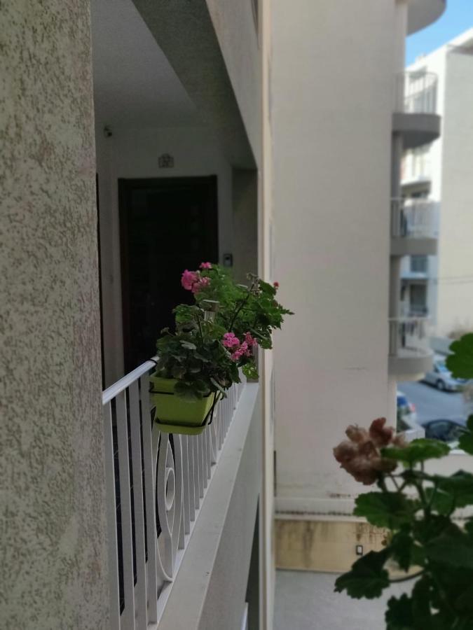 Qawra Apartment St. Paul's Bay Dış mekan fotoğraf